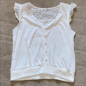 White sleeveless blouse